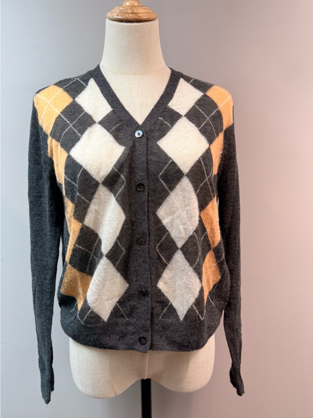 Zara Argyle Knit Cardigan Sweater Size Medium Gray Cream Peach